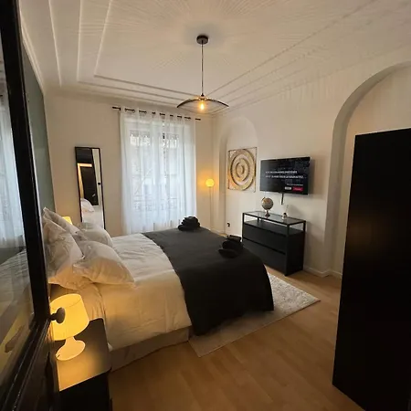 Apartment Le Carre Or 6 Boulevard Des Belges , 2 Bedrooms